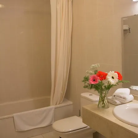 Residencial El Llano Apartamento *