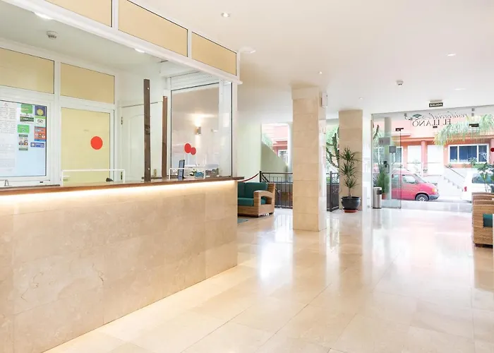 Residencial El Llano Apartment *